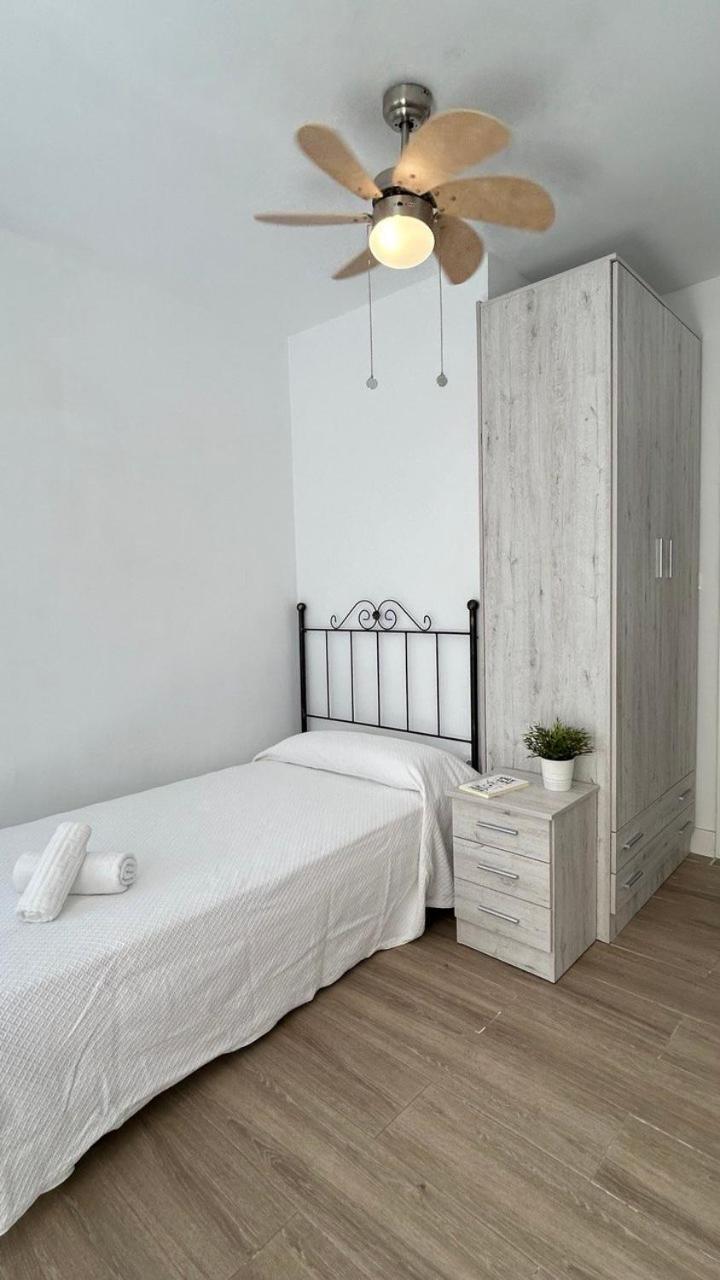 Хостел Piso Compartido Delyrent Acosta Хаэн Экстерьер фото